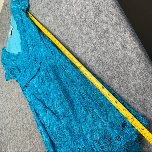 Emilio Pucci Blue Sheath Lace Wrap Dress Short Sleeve SILK Lining - Size US 10 - Picture 11 of 14